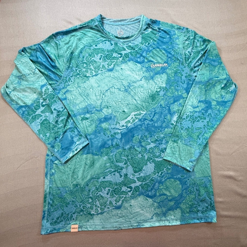 Magellan Outdoors Mens Large Blue Green Camo Performance Fishing Shirt LS 2595